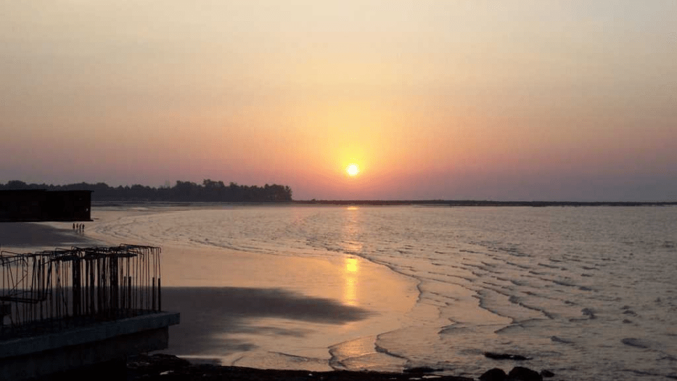 Mandwa Beach gateway to Alibaug