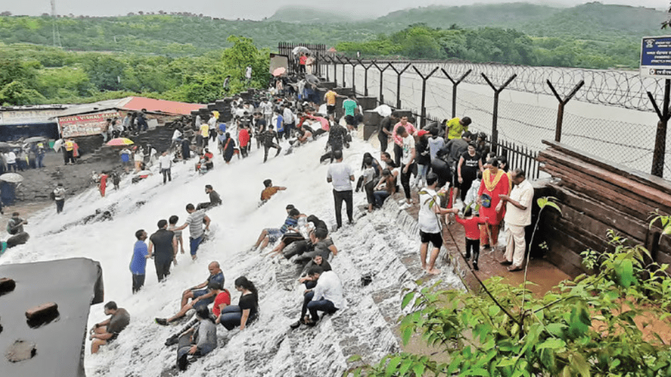 Bhushi Dam Lonavala Picnic Spot