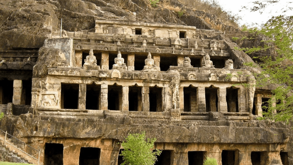 Rajpuri Caves Panchgani – Ancient Spiritual Caves with Mythology