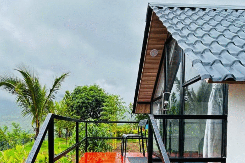 Rahyatri Blueberry Elevated Cottage Balcony View