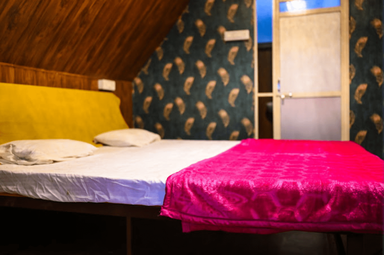 Pawna Lake Adventure Camping – Rahyatri Goldfinch Stay