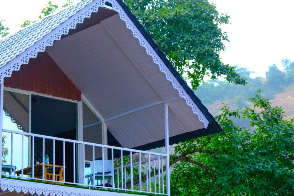 Pawna Lake Campsite Packages – Rahyatri Goldfinch Stay