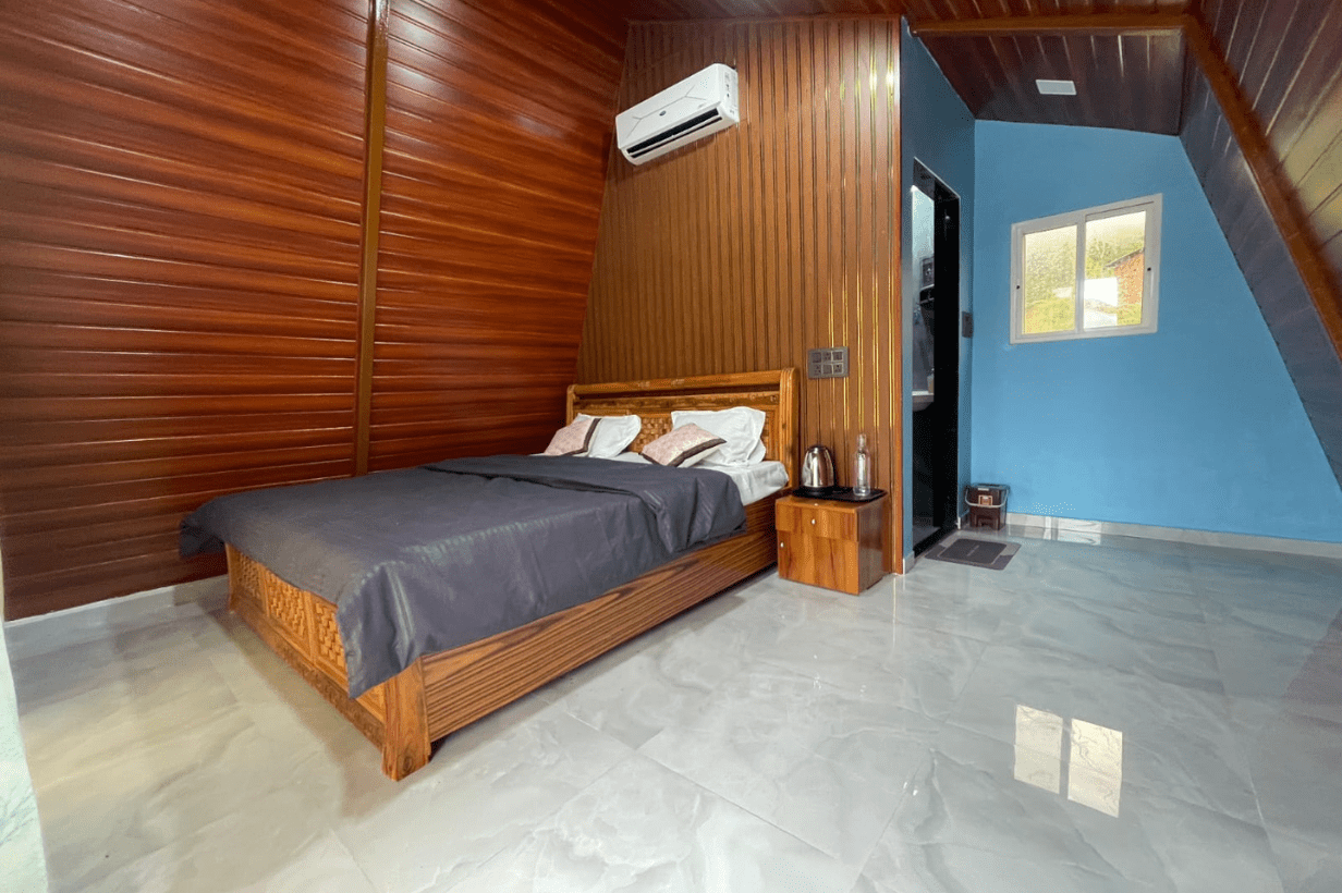 Affordable Pawna Lake resort with lake views